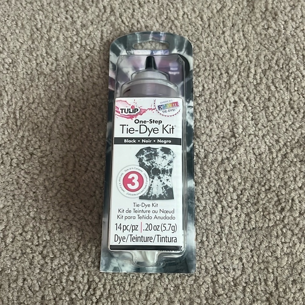 “Tulip- Black Tie Dye Kit”
